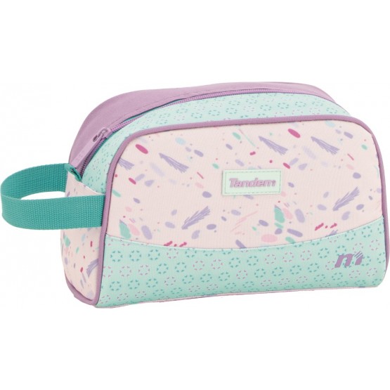 Insulated Adaptable travel vanity case C/AT