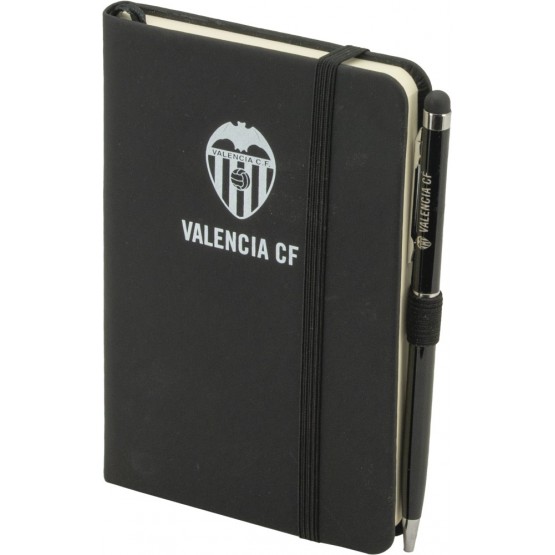 LIBRETA NEGRA VCF A5 CON BOLÍGRAFO METAL PAPEL LISO